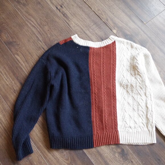 Banana Replublic Block Ladies  Sweater - Picture 5 of 6